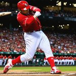Un Slam Grandios al unui Comediant: Omul care urmează fiecare joc al lui Shohei Ohtani